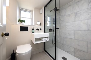 JOIVY Observatory House & Apartment