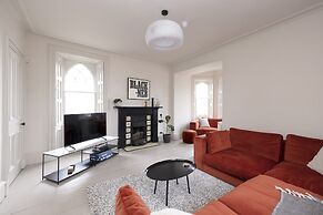 JOIVY Observatory House & Apartment