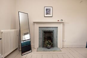 JOIVY Observatory House & Apartment