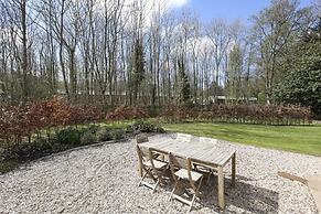 JOIVY Stunning 3 Bed Lodge With Gardens At Gilmerton House