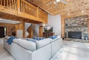 Loch Nest by Taylor Made Deep Creek