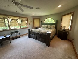 Marsh Hill Villa by Taylor Made Deep Creek