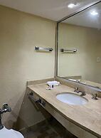 Hotel Arroyo Express