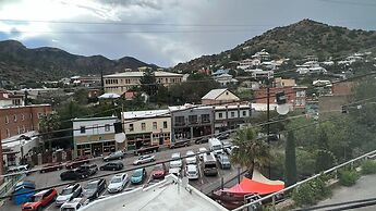 Hotel La More at The Bisbee Inn