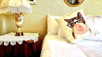 Hotel La More at The Bisbee Inn