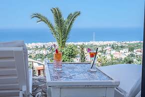 Cozy 3 Bedroom House in Hersonisos