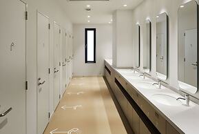 9h nine hours Ningyocho