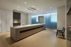 9h nine hours Ningyocho