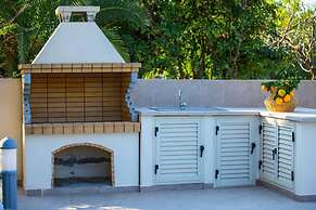 Villa Galina in Neo Chorio