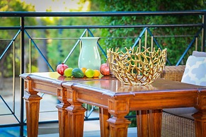 Villa Galina in Neo Chorio