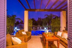 Villa Galina in Neo Chorio