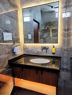 Lake View Hotel and Resort