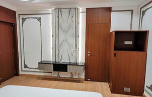 Lake View Hotel and Resort