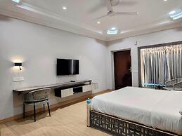 Lake View Hotel and Resort