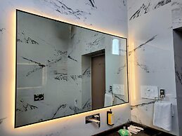 Lake View Hotel and Resort