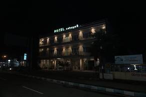Cahaya 3 Hotel Near Juanda Airport
