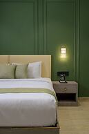 The Grand Neelam Hotel