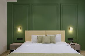 The Grand Neelam Hotel