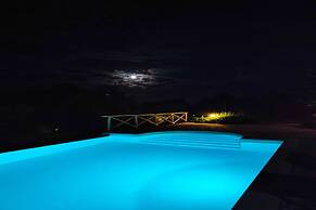 Chalet In Enchanted Forest Private Pool
