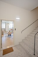 Modern Coastline Apartment