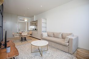 Modern Coastline Apartment