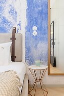 Modern Coastline Apartment