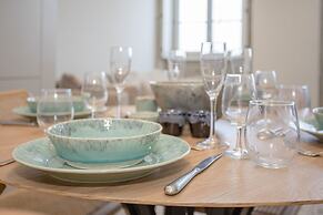 Modern Coastline Apartment