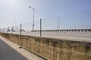 Modern Coastline Apartment