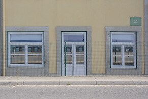 Modern Coastline Apartment