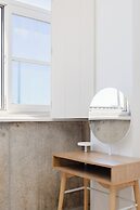 Modern Coastline Apartment