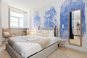 Modern Coastline Apartment