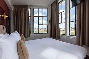 Hotel de Timmerfabriek  Kloeg Collection