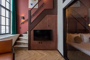 Hotel de Timmerfabriek  Kloeg Collection