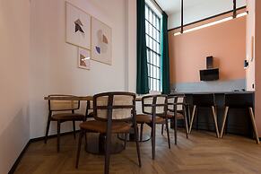 Hotel de Timmerfabriek  Kloeg Collection