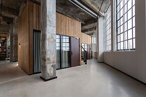 Hotel de Timmerfabriek  Kloeg Collection