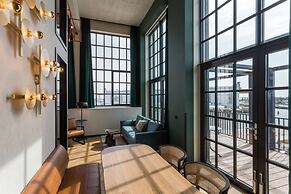 Hotel de Timmerfabriek  Kloeg Collection