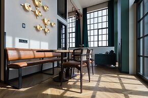 Hotel de Timmerfabriek  Kloeg Collection