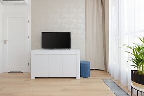 Warsaw Bonifraterska by Renters