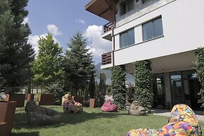 Local Stay Hotel, BW Signature Collection