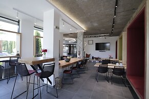 Local Stay Hotel, BW Signature Collection