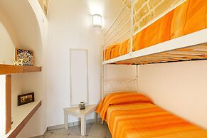 2710 Veronica Suite by Barbarhouse