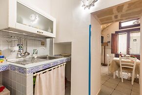 2710 Veronica Suite by Barbarhouse