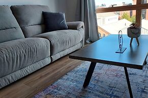 Modern 2 bed Apartment, City Centre, Wifi