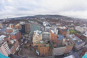 Modern 2 bed Apartment, City Centre, Wifi