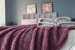 Modern 2 bed Apartment, City Centre, Wifi