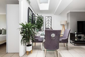 Magnificent 2 Bed Garden Flat in Oval