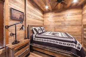 The Gathering Place 3 Bedroom Cabin by RedAwning