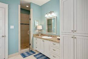 The Beach House 3 Bedroom Home by RedAwning