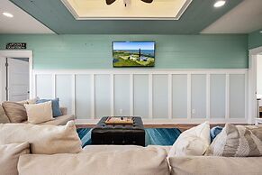 The Beach House 3 Bedroom Home by RedAwning