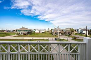 The Beach House 3 Bedroom Home by RedAwning